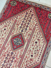 Charger l'image dans la galerie, Tapis Abadeh tissé main n°8487_148×100
