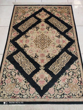 Charger l'image dans la galerie, Tapis Ghom soie tissé main n°15334_150×100
