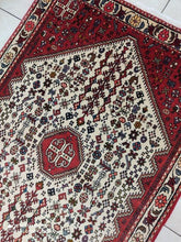 Charger l'image dans la galerie, Tapis Abadeh noué main n°19370_150×100
