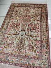 Charger l'image dans la galerie, Tapis Ghom soie tissé main n°19480_150×100
