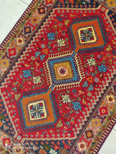 Charger l'image dans la galerie, Tapis Yalameh noué main n°19442_150×103
