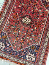 Charger l&#39;image dans la galerie, Tapis Ghachghai noué main n°10180_150×103
