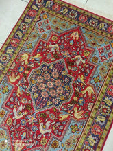 Charger l&#39;image dans la galerie, Tapis Ghomcheh fait main n°17890_150×106
