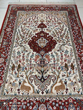 Charger l&#39;image dans la galerie, Tapis Ispahan fait main n°17849_150×108
