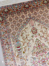 Charger l'image dans la galerie, Tapis Ghom soie noué main n°18214_150×98
