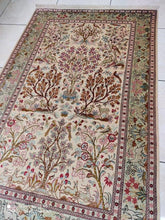 Charger l&#39;image dans la galerie, Tapis Ghom soie tissé main n°18226_151×98
