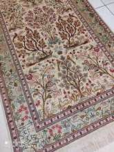 Charger l&#39;image dans la galerie, Tapis Ghom soie tissé main n°18226_151×98
