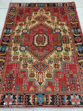 Charger l'image dans la galerie, Tapis Nahavand tissé main n°13832_152×112
