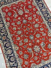 Charger l&#39;image dans la galerie, Tapis Ispahan tissé main n°14248_153×105

