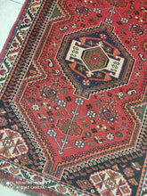 Charger l&#39;image dans la galerie, Tapis Ghachghai noué main n°10164_155×106
