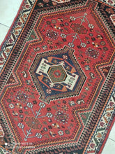 Charger l&#39;image dans la galerie, Tapis Ghachghai noué main n°10164_155×106
