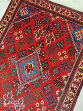Charger l'image dans la galerie, Tapis Meymey fait main n°18865_155×107

