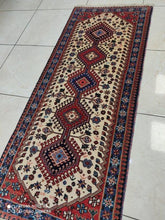 Charger l'image dans la galerie, Tapis Yalameh fait main n°16096_155×62
