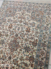 Charger l&#39;image dans la galerie, Tapis Cachemire soie tissé main n°57_156×100
