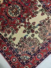 Charger l&#39;image dans la galerie, Tapis Tafrech noué main n°14033_156×105
