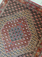 Charger l'image dans la galerie, Tapis Kurdistan fait main n°392_156×128
