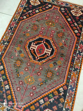 Charger l&#39;image dans la galerie, Tapis Ghachghai noué main n°8396_160×105
