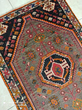 Charger l&#39;image dans la galerie, Tapis Ghachghai noué main n°8396_160×105
