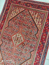 Charger l'image dans la galerie, Tapis Sarouk fait main n°16548_160×107
