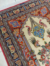 Charger l&#39;image dans la galerie, Tapis Ghom noué main n°18929_160×108
