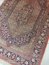 Charger l'image dans la galerie, Tapis Ghom soie noué main n°16687_162×102
