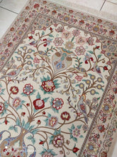 Charger l&#39;image dans la galerie, Tapis Ispahan fait main n°16014_165×110
