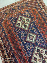 Charger l&#39;image dans la galerie, Tapis Afchar tissé main n°17098_176×125
