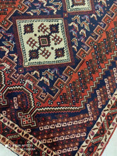 Charger l&#39;image dans la galerie, Tapis Afchar tissé main n°17098_176×125
