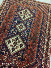 Charger l&#39;image dans la galerie, Tapis Afchar tissé main n°17098_176×125
