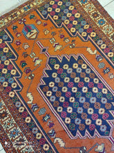 Charger l&#39;image dans la galerie, Tapis Ghoutchan fait main n°15877_180×130
