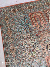 Charger l&#39;image dans la galerie, Tapis Cachemire soie noué main n°39_185×127
