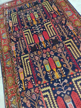 Charger l'image dans la galerie, Tapis Bakhtiar tissé main n°12906_190×104
