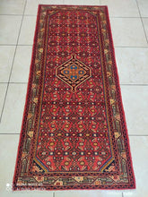 Charger l'image dans la galerie, Tapis Hosseinabad tissé main n°17125_191×82

