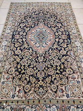 Charger l&#39;image dans la galerie, Tapis Nain fait main n°4965_192×115
