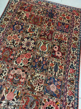 Charger l&#39;image dans la galerie, Tapis Tchalechotor tissé main n°3205_194×130
