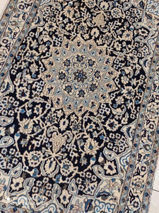 Tapis Nain fait main n°9150_195×122