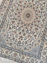 Charger l'image dans la galerie, Tapis Nain Chichla fait main n°16451_195×130
