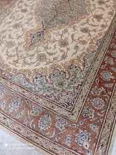 Charger l&#39;image dans la galerie, Tapis Ghom soie tissé main n°11699_195×135
