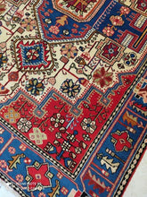Charger l&#39;image dans la galerie, Tapis Nahavand tissé main n°9315_195×138
