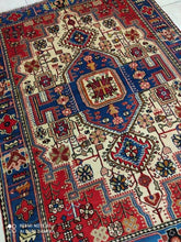 Charger l&#39;image dans la galerie, Tapis Nahavand tissé main n°9315_195×138

