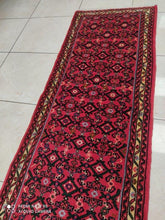 Charger l'image dans la galerie, Tapis Hosseinabad noué main n°18105_195×68
