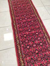 Charger l'image dans la galerie, Tapis Hosseinabad noué main n°18105_195×68
