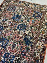 Charger l'image dans la galerie, Tapis Bakhtiar  fait main n°3592_198×139
