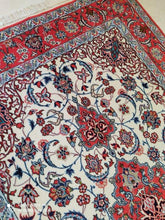 Charger l'image dans la galerie, Tapis Ispahan noué main n°16465_200×125
