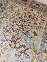Charger l&#39;image dans la galerie, TAPIS Ghom soie noué main n°16663_200×133
