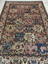Charger l'image dans la galerie, Tapis Bakhtiar tissé main n°3264_200×137
