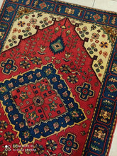 Charger l&#39;image dans la galerie, Tapis Nahavand tissé main n°14888_200×137
