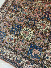 Charger l'image dans la galerie, Tapis Bakhtiar tissé main n°3264_200×137
