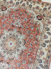 Charger l&#39;image dans la galerie, Tapis Tabriz fait main n°18849_200×150
