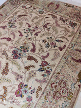 Charger l'image dans la galerie, Tapis Ghom soie tissé main n°14491_205×130
